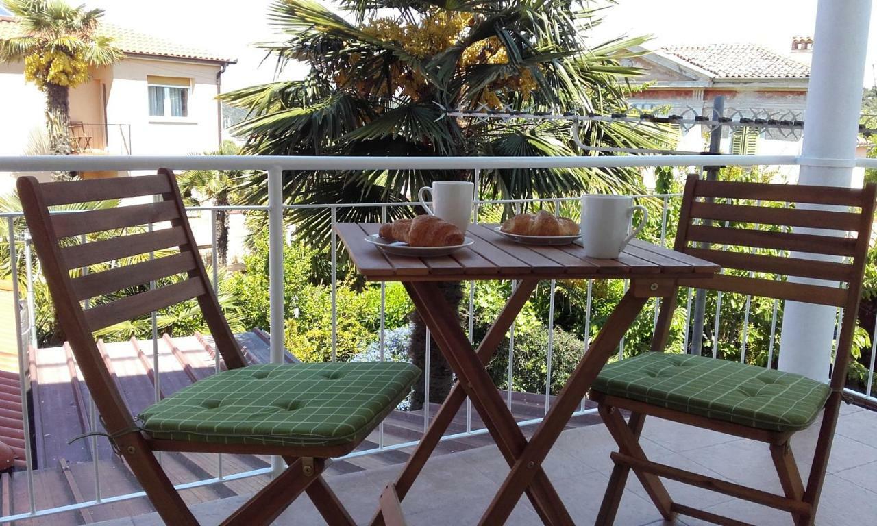 Apartment Tip Top โรวีน ภายนอก รูปภาพ